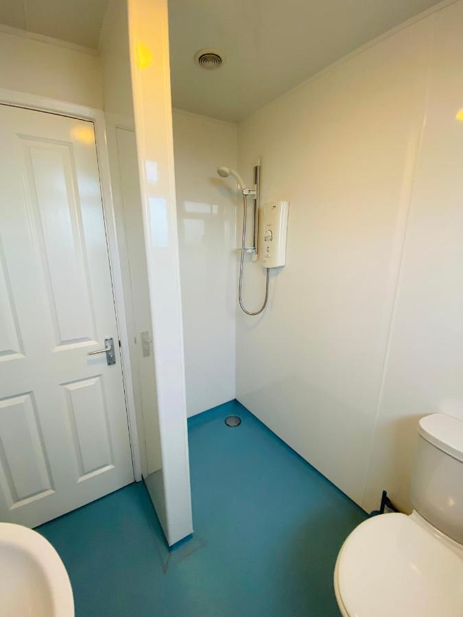 Lighthouse View, One Min From Harbour & Beach Apartamento Scarborough Exterior foto