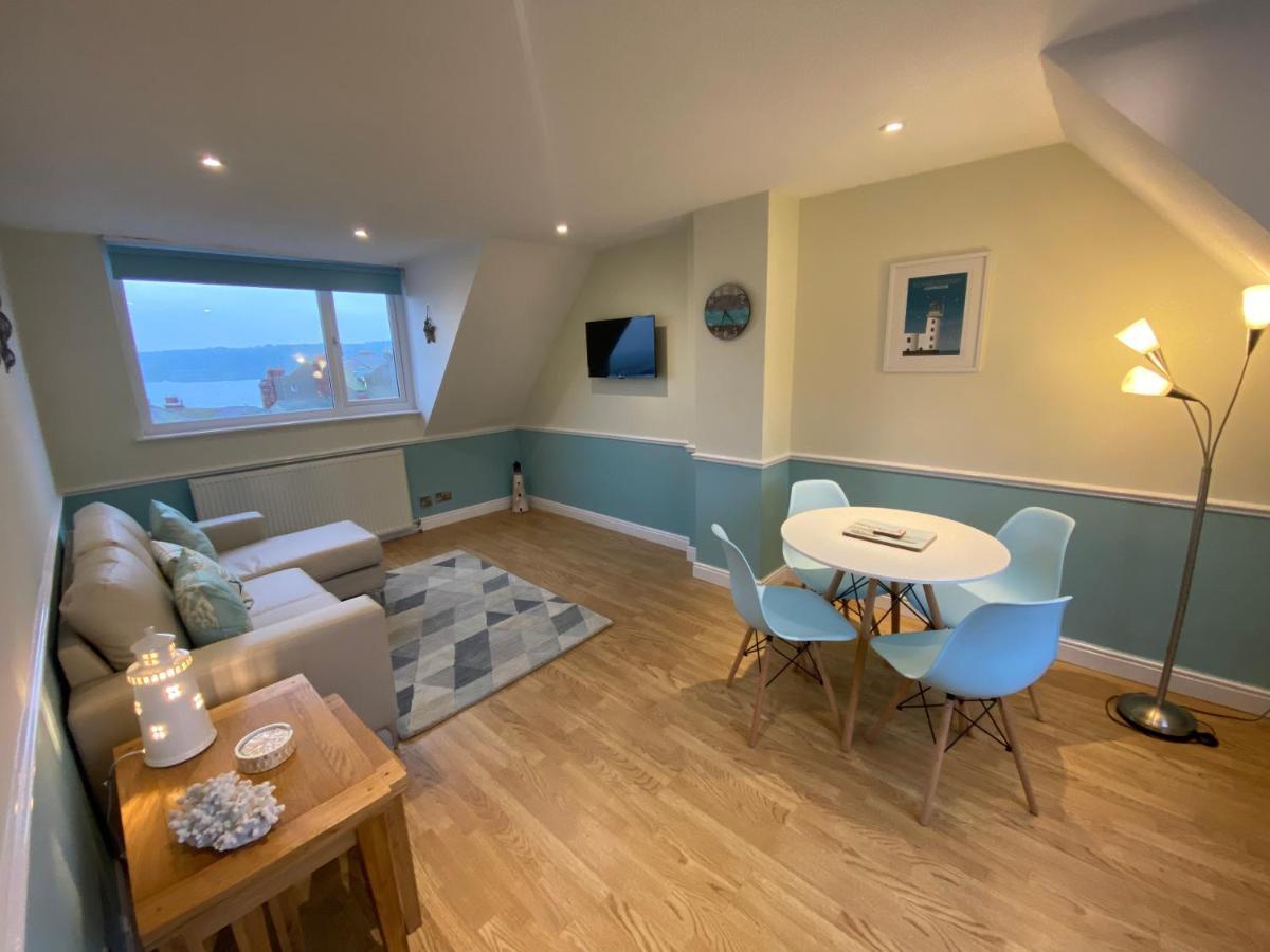 Lighthouse View, One Min From Harbour & Beach Apartamento Scarborough Exterior foto