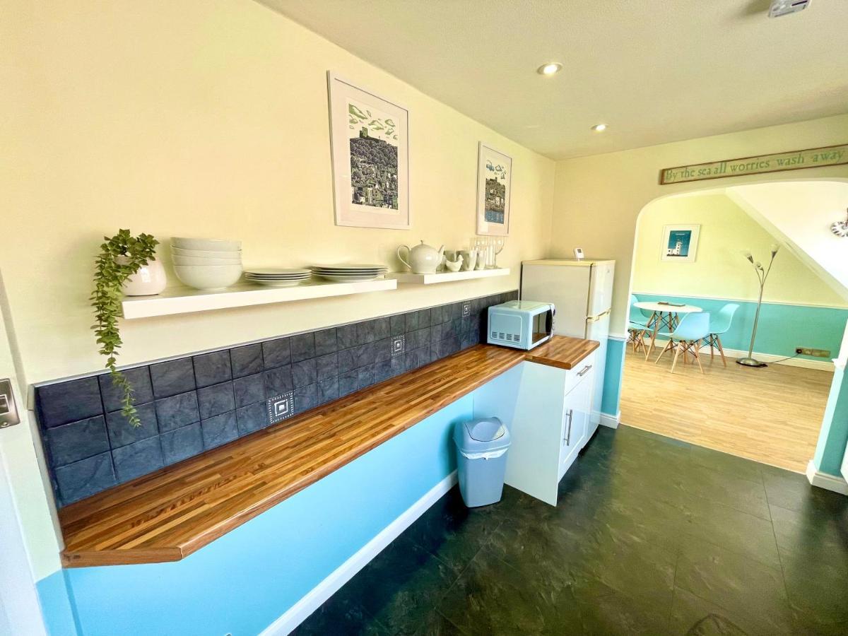 Lighthouse View, One Min From Harbour & Beach Apartamento Scarborough Exterior foto