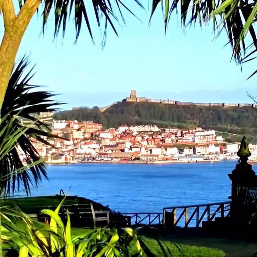 Lighthouse View, One Min From Harbour & Beach Apartamento Scarborough Exterior foto